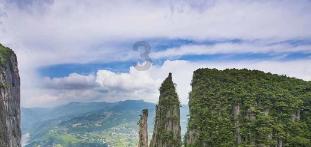 在nan权社会里，其实男人比女人更缺爱游戏画面