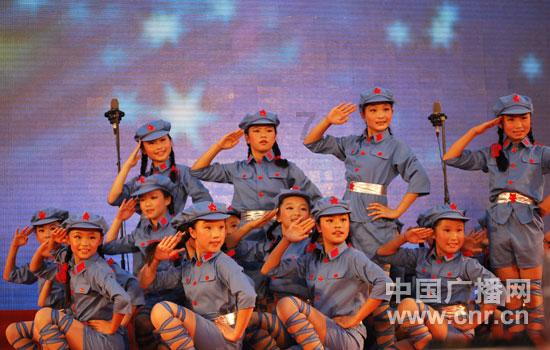 省人大代表陶春风：加快立法工作，打击伪降解塑料制品
